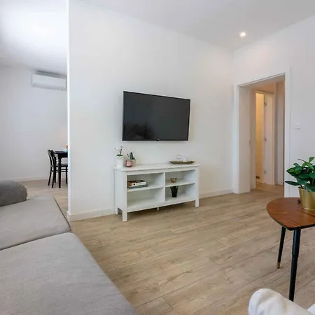 Palace Paulina In 39469 Apartmán Novi Vinodolski